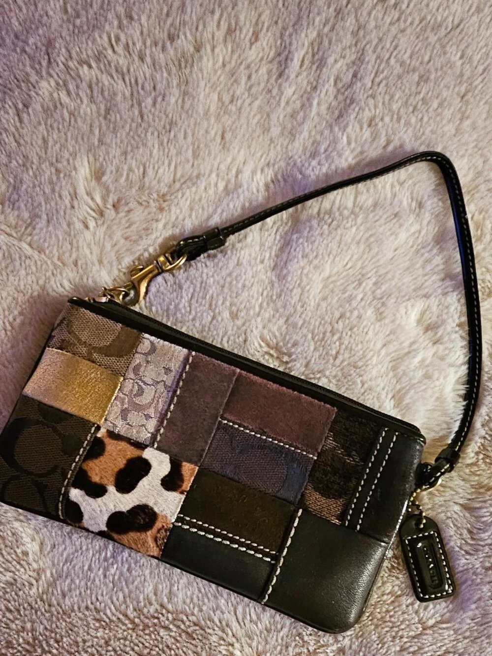 Vintage Coach RARE Wristlet - Picture 1 of 4